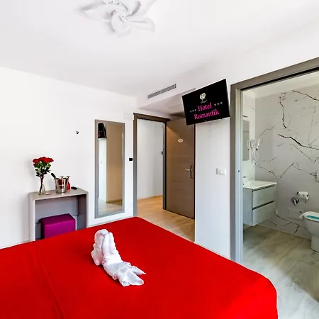 Hotel Romantik & Depandance Lignano Sabbiadoro Exterior photo
